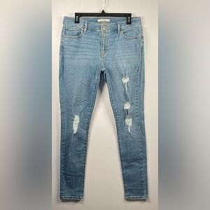 Levi’s 710 Super Skinny Ripped Jean
